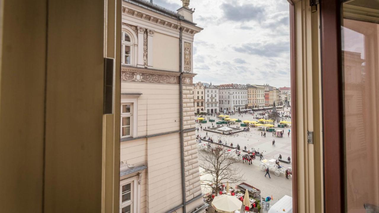 Feniks Fragola Apartments Main Square Krakow Exterior photo